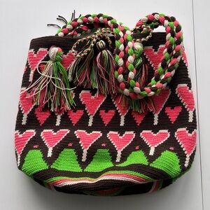 Chic Multicolor Woven Shoulder Bag